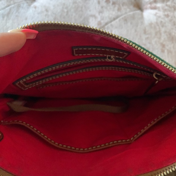 Authentic Dooney and Burke shoulder bag - Picture 3 of 4